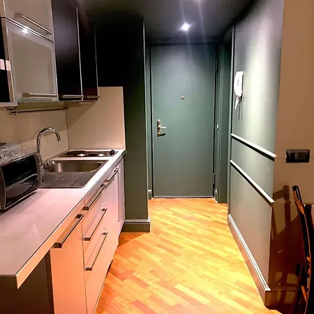 Arts At Corso Vercelli Apartment