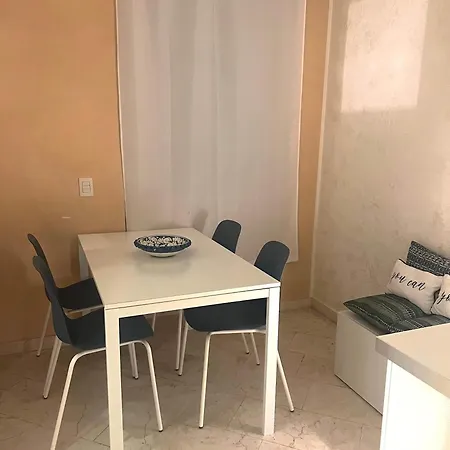 Arts At Missori דירה