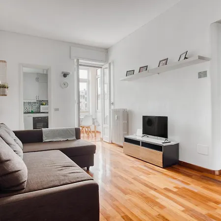 Apartamento Deltico; 4 Guests In Washington Area Milán