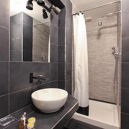 Economico E Strategico A Quattro Fermate Da Piazza Duomo Apartamento Milán