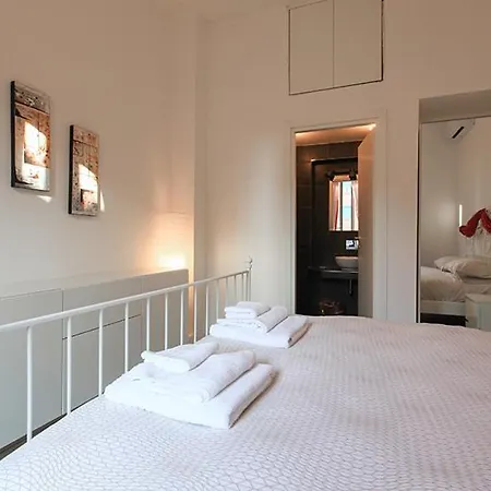 Apartment Economico E Strategico A Quattro Fermate Da Piazza Duomo
