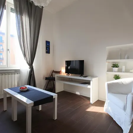 Apartment Economico E Strategico A Quattro Fermate Da Piazza Duomo Milan