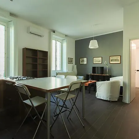 Economico E Strategico A Quattro Fermate Da Piazza Duomo