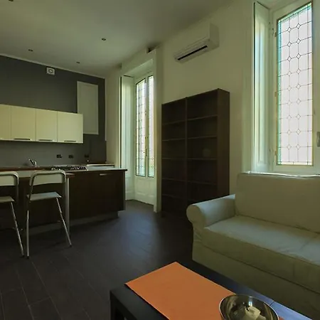 Apartamento Economico E Strategico A Quattro Fermate Da Piazza Duomo *