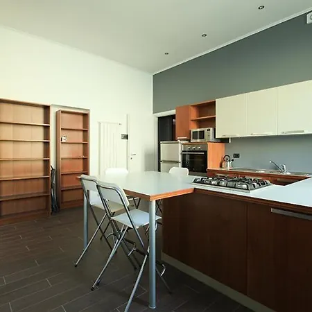 Apartamento Economico E Strategico A Quattro Fermate Da Piazza Duomo