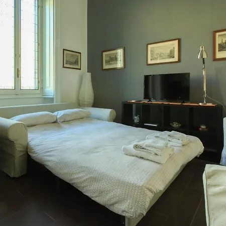 Economico E Strategico A Quattro Fermate Da Piazza Duomo Milano