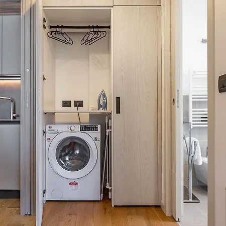 Free Parking Besta 10 Minutes Away Private Terrace And Garden View Apartment