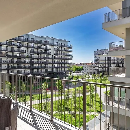 Free Parking Besta 10 Minutes Away Private Terrace And Garden View Apartment Milan