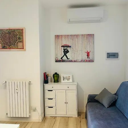 Three 2 Beds, 3rd Bed Available *