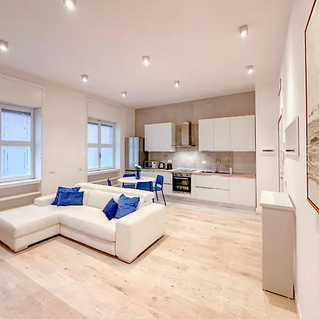 Santa Croce - 10 Mins From Duomo *