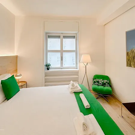 Santa Croce - 10 Mins From Duomo