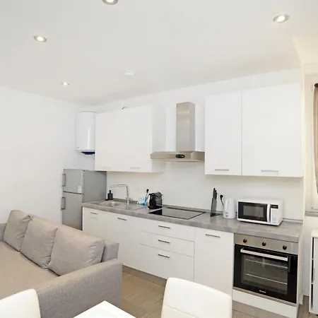 Ticinese 28 Apartment *