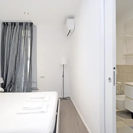 Apartment Ticinese 28