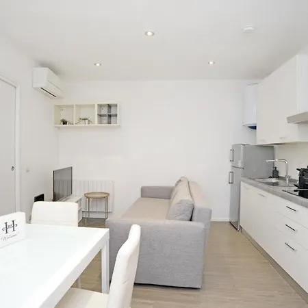 Ticinese 28 Apartment *
