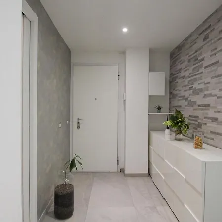 Casa Potos - M1 - San Siro - Rho Fiera Mediolan