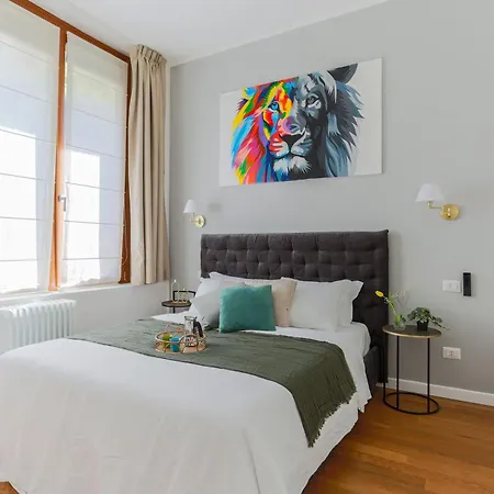 The Rent - Comfortable One-bedroom In The Crocetta Area Apartment *