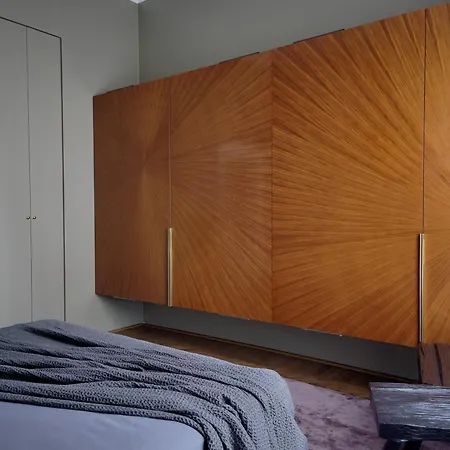 Daire Elegant 1920s Apartment, Refined & Milano