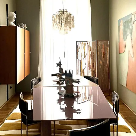 Elegant 1920s Apartment, Refined & * Milano