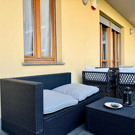 Spacious 2-bedroom With Large Terrace Appartamento