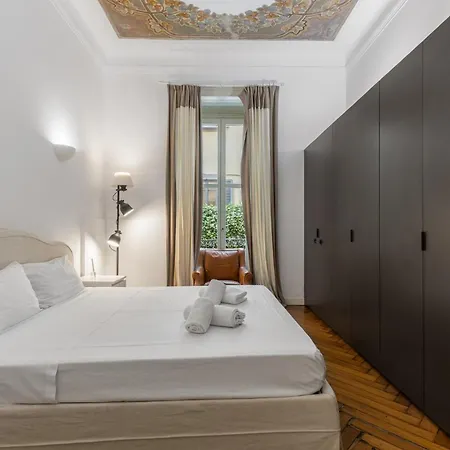 Boccaccio - 4 Posti - Metro * Milánó