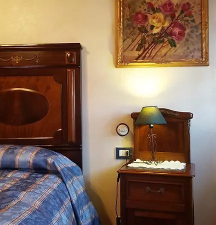 La Corte Del Ronchetto 3* Милан