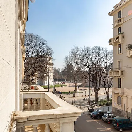 Youhosty - Arco Della Pace Apartamento