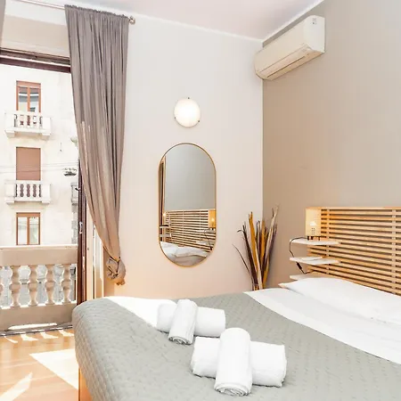 Youhosty - Arco Della Pace Appartement