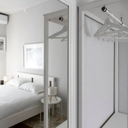 Contrasti - Black & White * Milánó