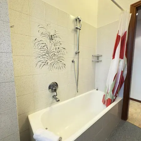 Apartment Classic House 15 Minutes From Duomo