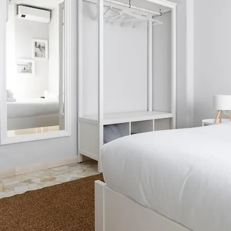 Contrasti - Black & White * Milánó