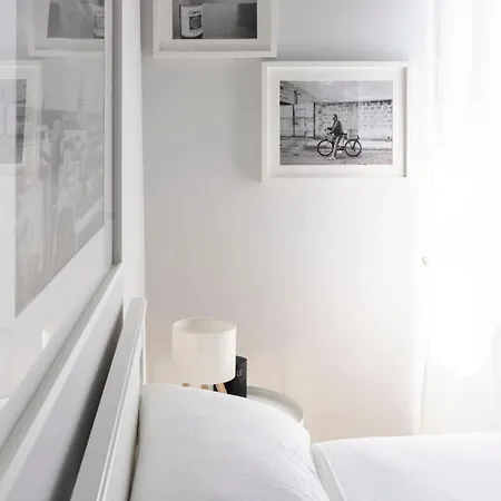 شقة Contrasti - Black & White *