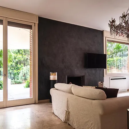 Youhosty - Exclusive Townhouse Garden And Pool Apartamento *