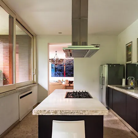 Apartment Youhosty - Exclusive Townhouse Garden And Pool *