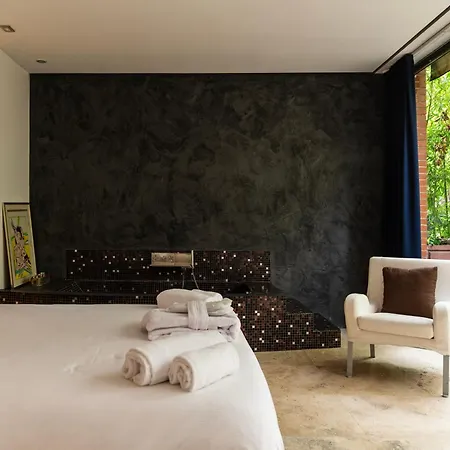 Youhosty - Exclusive Townhouse Garden And Pool Mailand