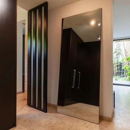 Apartamento Youhosty - Exclusive Townhouse Garden And Pool Milán