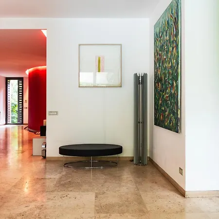 Apartment Youhosty - Exclusive Townhouse Garden And Pool