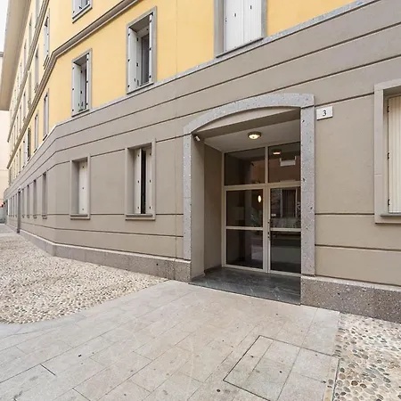 Historic Center-navigli Private Terrace 4 Pax Wifi Apartament Mediolan