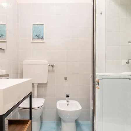 Quiet Only A Few Steps Away From Mm Ptvenezia Milano