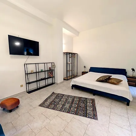 Hbhall Life * Milano