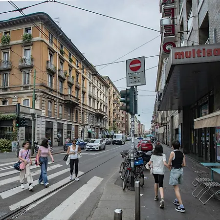 Naviglio - Nel Design District Apartment *