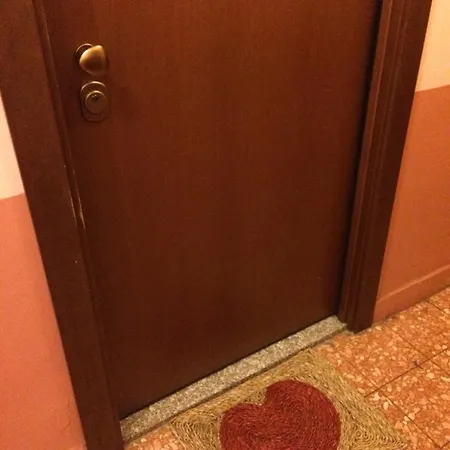 Cozy In Paolo Sarpi With Balcony Appartamento *