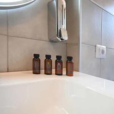 Casa Di Cesare - Monolocale Silenzioso A 15min Duomo E 5' Mm3 Apartman