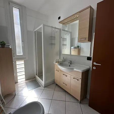 Design District Tortona-Solari, Metro M4, Mudec - 2 Bathroom, Apartment