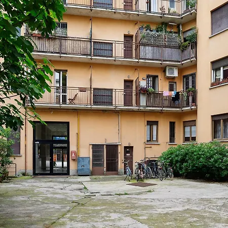 Classbnb - Designer Loft On The Lower Ground Floor With Independent Entrance Milan