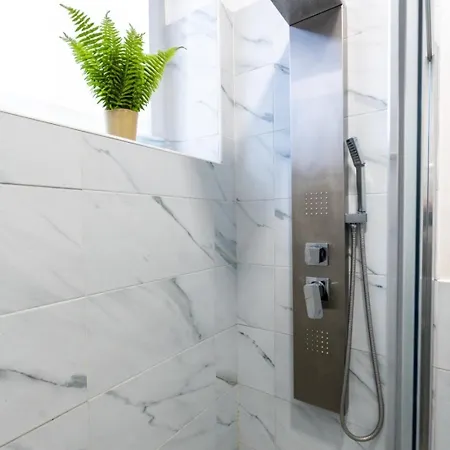 Starlike - Accogliente Nuovo Milano