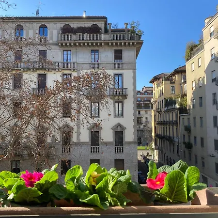 Paeninsula, Design E Comfort Nel Centro Di - Porta Venezia Daire *