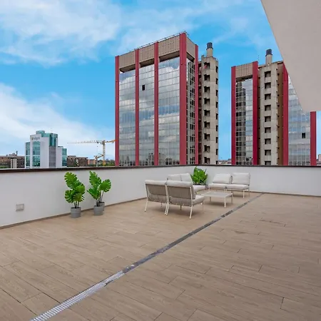 شقة Airy With Balcony & Garage By Ndp Rent ميلان