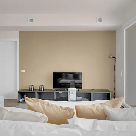 Airy With Balcony & Garage By Ndp Rent شقة *