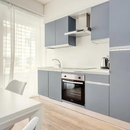 Hostmate - - Imperia's Pearl - Romolo Iulm Apartman