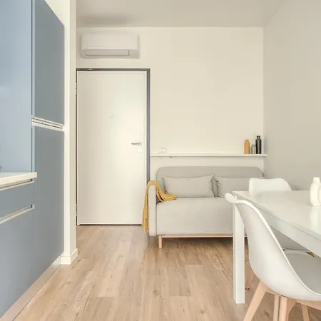 Hostmate - - Imperia's Pearl - Romolo Iulm 公寓 *